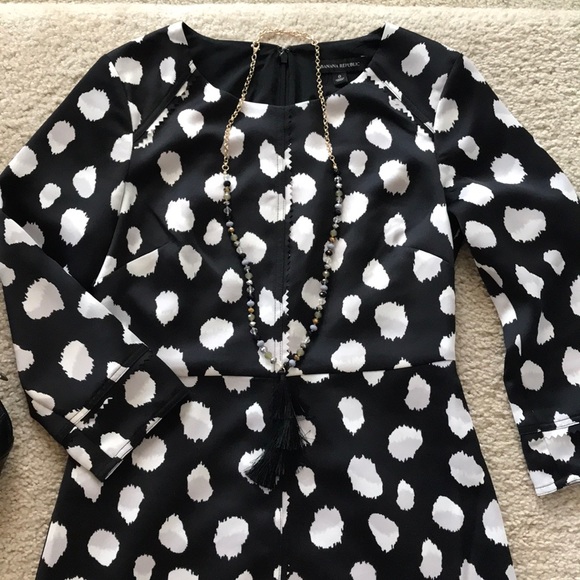 Banana Republic Spotted 3/4 Sleeve Dress - Picture 4 of 7